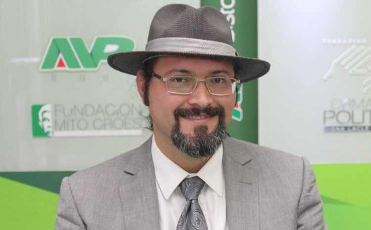  Dr. mr. Rycond Santos do Nascimento ta anuncia e siguiente curso di partido AVP